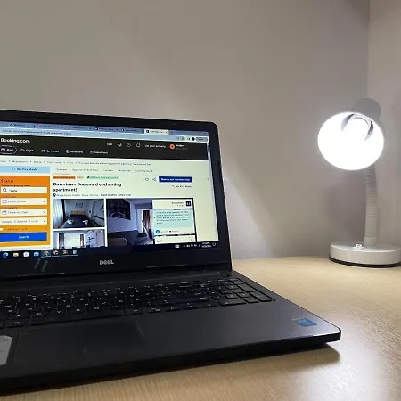 Downtown Boulevard Enchanting Apartment! Daire *