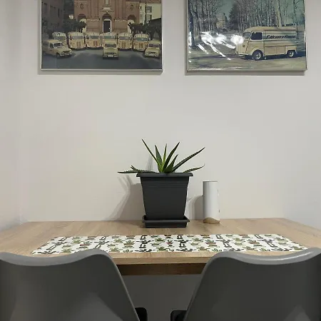 Daire Downtown Boulevard Enchanting Apartment! *