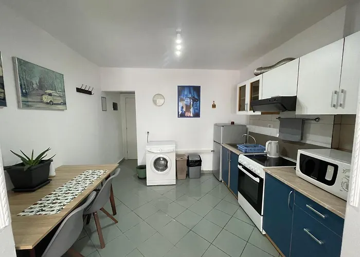 Apartman Downtown Boulevard Enchanting Apartment! *